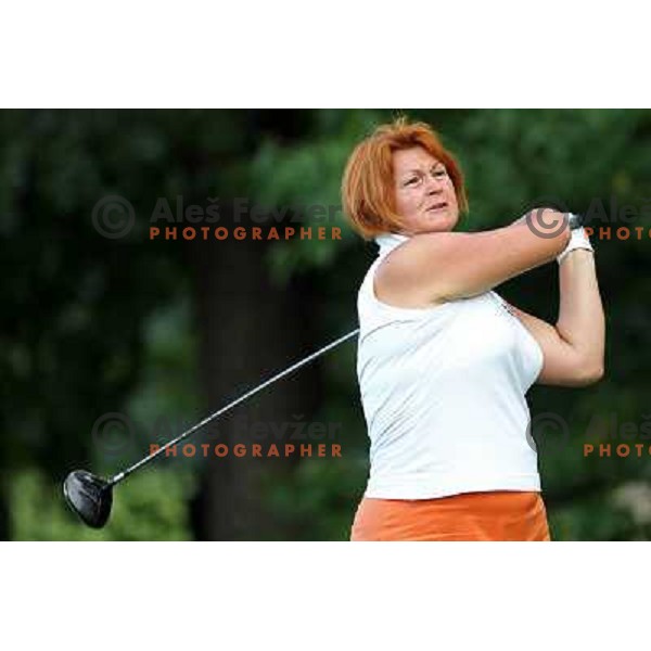 Slovenian national championships for senior ladies over 3 days at Diners golf & country club Smlednik. Second round action on August 18,2010 