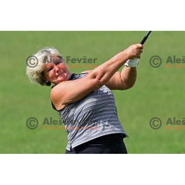 Slovenian national championships for senior ladies over 3 days at Diners golf & country club Smlednik. Second round action on August 18,2010 
