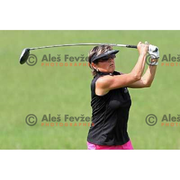 Slovenian national championships for senior ladies over 3 days at Diners golf & country club Smlednik. Second round action on August 18,2010 