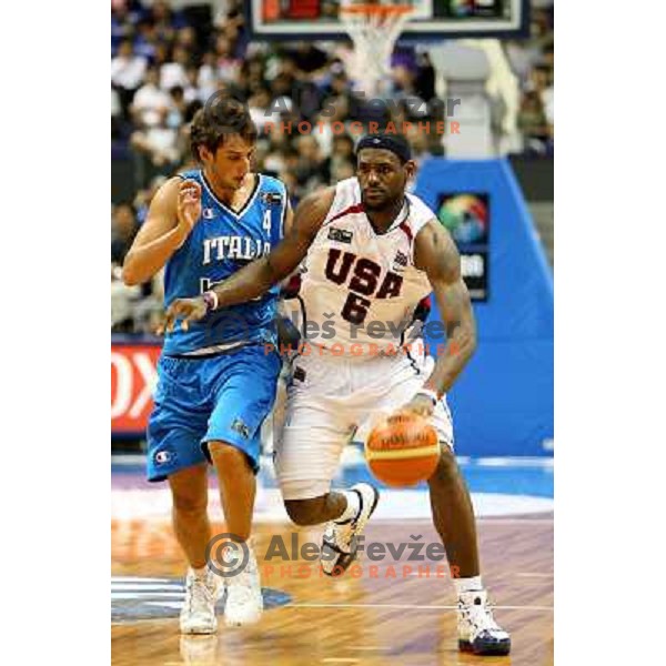 LeBron James vs Marco Belinelli