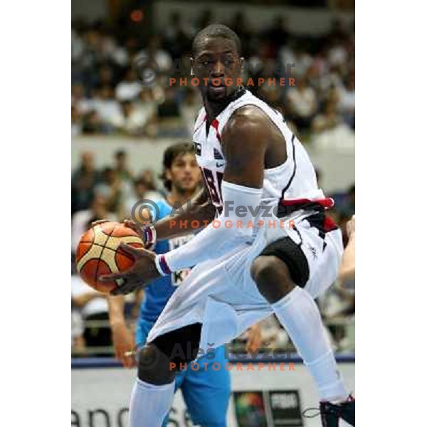 Dwyane Wade under the basket