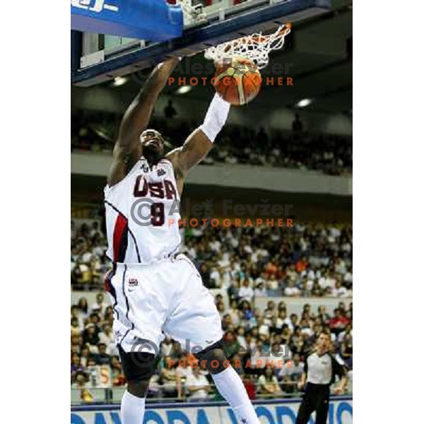 Dwyane Wade dunks