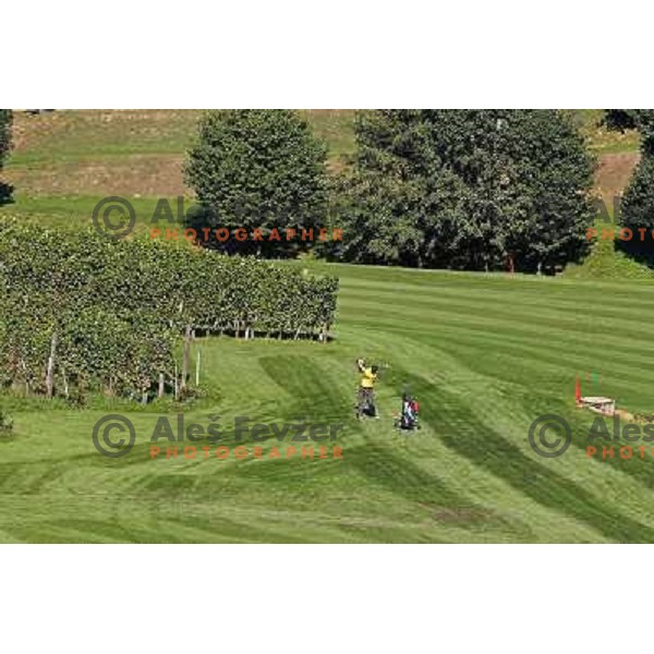 Golf course Zlati gric ( 9 holes, par 36, 2760 meters) in Slovenske Konjice, Slovenia lies in idyllic surroundings between vineyards in Sÿkalce. It is naturally stirred up and entirely rounded up with vineyards. Playing fields are variegated with a b
