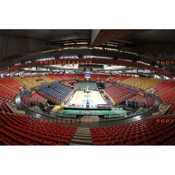 Union Olimpija players during practice session before basketball match Power Electronics Valencia- Union Olimpija in round 10 of Turkish Airlines Euroleague in Valencia on December 22,2010 