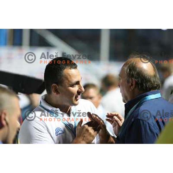 Assistant to head coach of Greece explains Dimitris Diatopopolous what happened in last seconds of the game