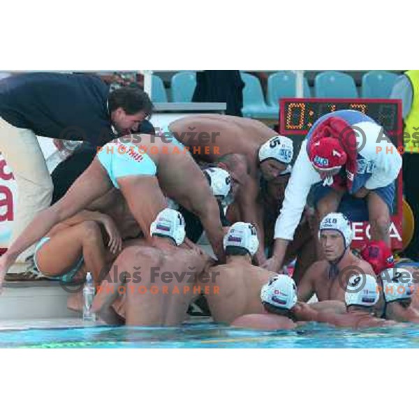 Slovenia players during last time-out