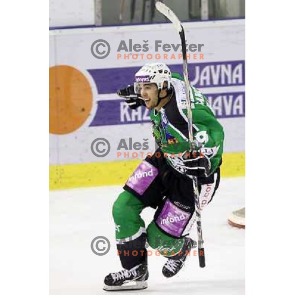 Ziga Pance of Tilia Olimpija scores shot-out goal for victory during ice-hockey match Tilia Olimpija-Vienna Capitals in round 36 of EBEL league, played in Hala Tivoli, Ljubljana on January 7, 2011 