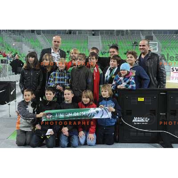 Jure Zdovc with young fans at the basketball game Union Olimpija - Cibona, played in the NLB adriatic baskteball league, 15.01.2011 , Stozice Arena, Ljubljana, 