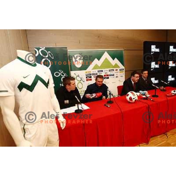 Matjaz Krajnik, Matjaz Kek, head coach of Slovenia and Ales Zavrl, secretary general of NZS during press conference in Austria Trend hotel in Ljubljana, Slovenia on February 11,2011 