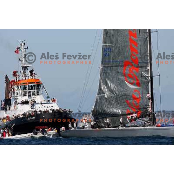 Alfa Romeo crew packing sails