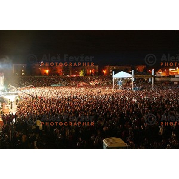 RH - tour concert of Siddharta at Joze Plecnik\'s Bezigrad stadium in Ljubljana, Slovenia on September 13, 2003 in front of 30.000 fans and spectators.