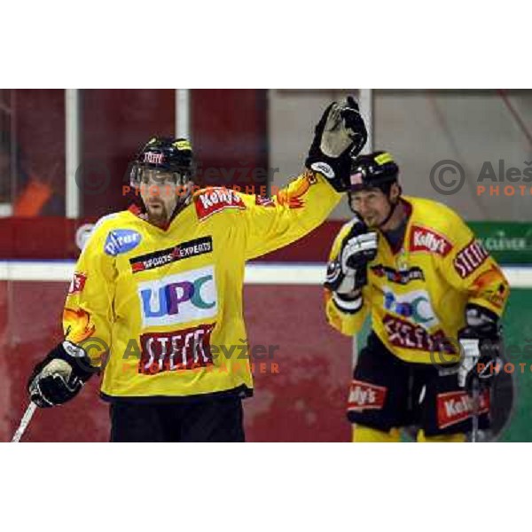 Fox celebrate his goal at ice-hoceky match Acroni Jesenice- Vienna capitals in 21st round of Ebel league,played in Jesenice (Slovenia) 16.11.2007. Photo by Ales Fevzer 