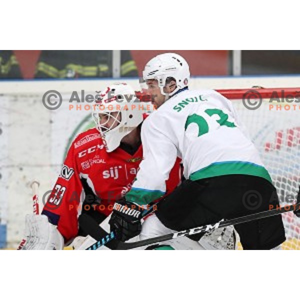 Clarke Saunders in action during Alps League ice-hockey match between SIJ Acroni Jesenice and SZ Olimpija in Podmezakla Hall, Jesenice, Slovenia on January 13, 2018