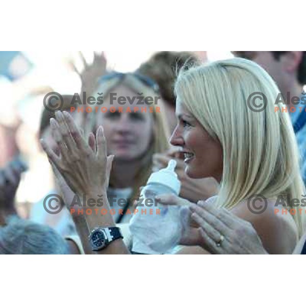 Kirsty Bertarelli, former wife of Ernesto Bertarelli at America\'s Cup Final sailing match race between team New Zealand and team Alinghi in Auckland, New Zealand on March 2, 2003. Team Alinghi defeated Team New Zealand 5:0