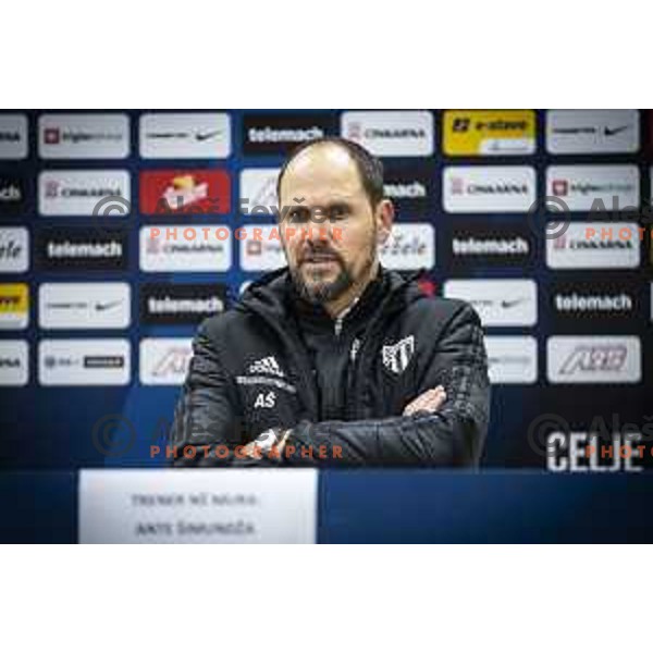 Ante Simundza, head coach of Mura at the press conference after Prva liga Telemach football match between Celje and Mura in Arena z’dezele, Celje, Slovenia on October 31, 2021. Photo: Jure Banfi/www.alesfevzer.com