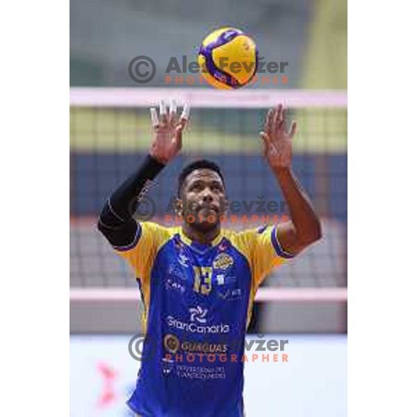 HERNANDEZ CARDONELL Yosvany in action during CEV Volleyball Cup 2022 between Calcit Volleyball and Guaguas Las Palmas in Kamnik, Slovenia on November 17, 2021