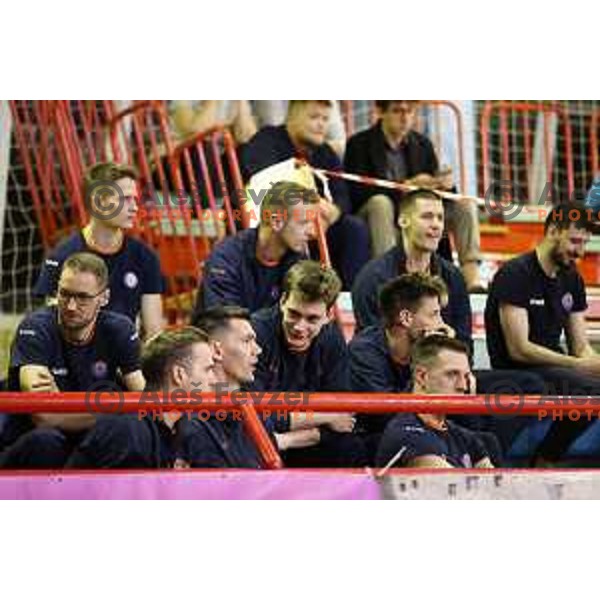 Alen Sket and players of ACH watch semi-final of 1.DOL match between Calcit Volleyball and Merkur Maribor in Kamnik on April 14, 2022