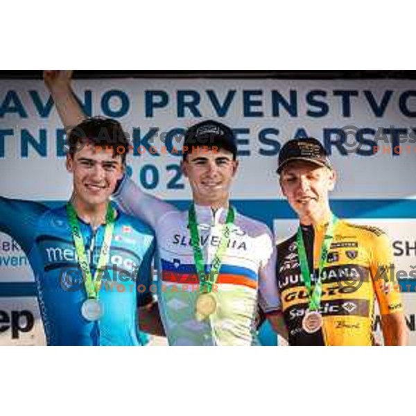 Matevz Govekar during award ceremony after Slovenian National Championship in cycling in Maribor, Slovenia on June 26, 2022. Photo: Jure Banfi