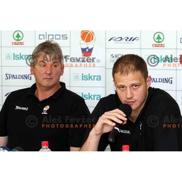 Pipan and Nesterovic at press conference before friendly basketball match Slovenia- Croatia in hotel Larix, Kranjska gora 26.6.2008 