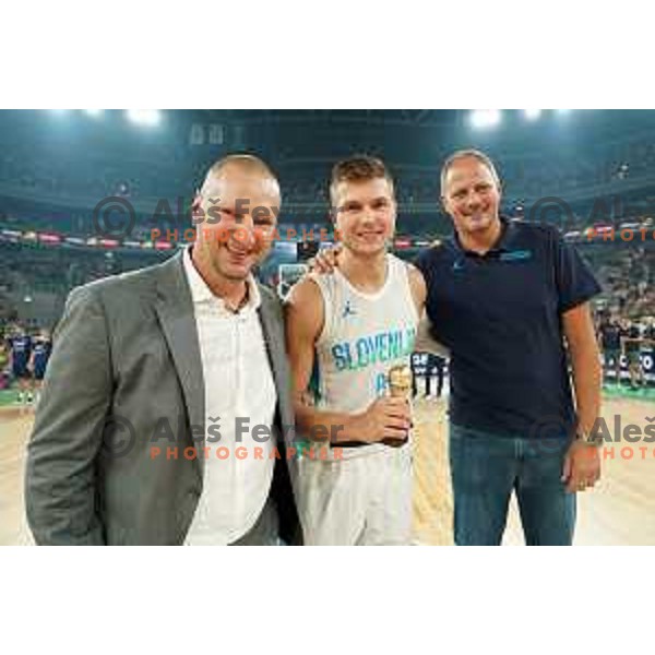 Matej Erjavec, Edo Muric and Raso Nesterovic at KZS awards prior the Telemach match between Slovenia and Serbia in SRC Stozice, Ljubljana, Slovenia on August 17, 2022