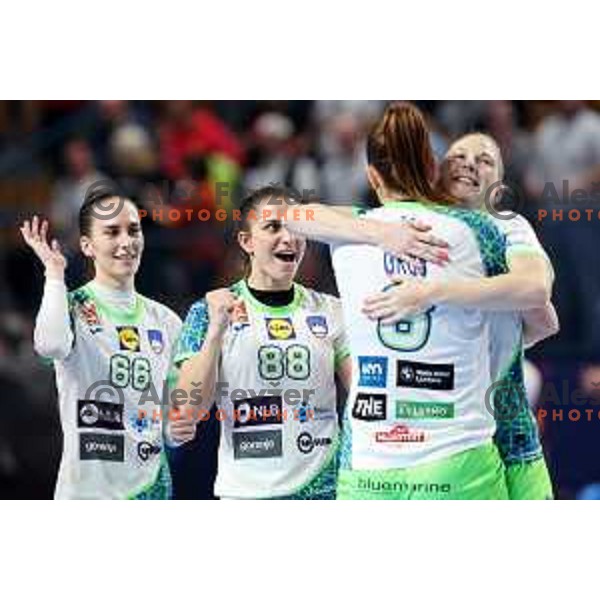 Players of Slovenia celebrate victory at handball match between Slovenia and Serbia at Women\'s EHF Euro 2022, Celje, Slovenia on November 8, 2022
