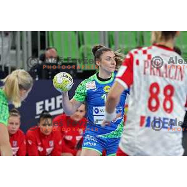 Nina Zulic in action during the handball match between Slovenia and Croatia at Women\'s EHF Euro 2022 in Ljubljana, Slovenia on November 10, 2022 