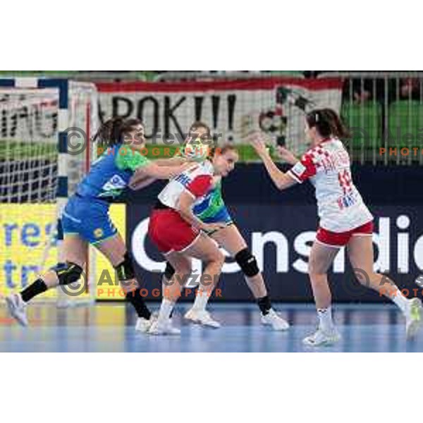 Natasa Ljepoja in action during the handball match between Slovenia and Croatia at Women\'s EHF Euro 2022 in Ljubljana, Slovenia on November 10, 2022