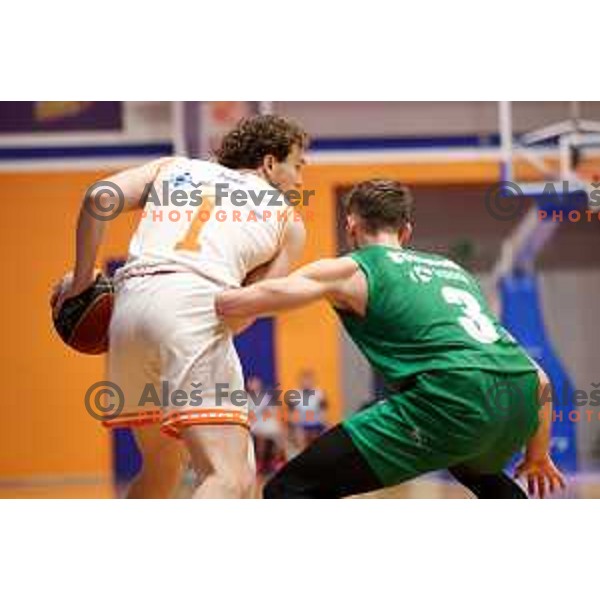 Austin Luke of Helios Suns and Leon Stergar of Krka during ABA League 2 2022-2023 final match between Helios Suns and Krka (SLO) in Domzale, Slovenia on April 16, 2023. Foto: Filip Barbalic