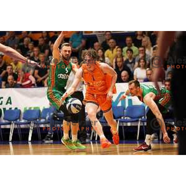 Marko Jeremic of Cedevita Olimpija and Austin Luke of Helios Suns in action during the third game of The Final of Nova KBM league between Cedevita Olimpija and Helios Suns in Domzale, Slovenia on June 8, 2023 Foto: Filip Barbalic