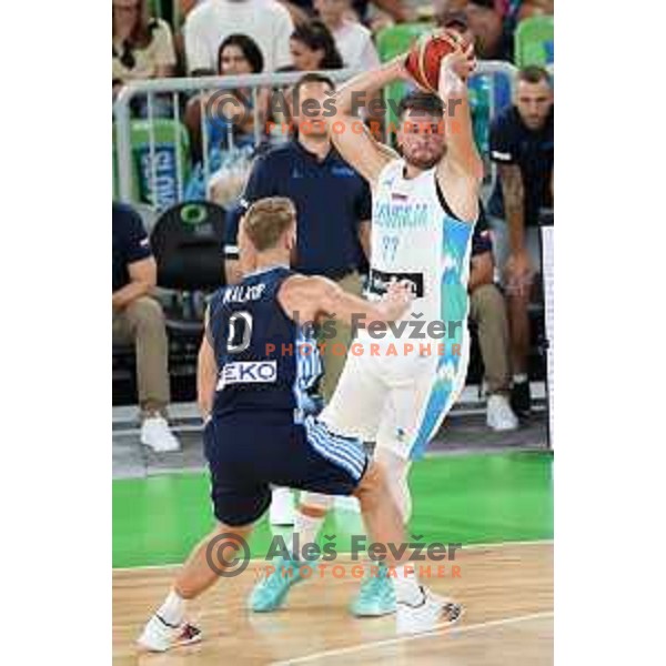 Luka Doncic and Thomas Walkup in action during Telemach friendly match in preparation for World Cup 2023 between Slovenia and Greece in Ljubljana on August 2, 2023. Foto: Filip Barbalic