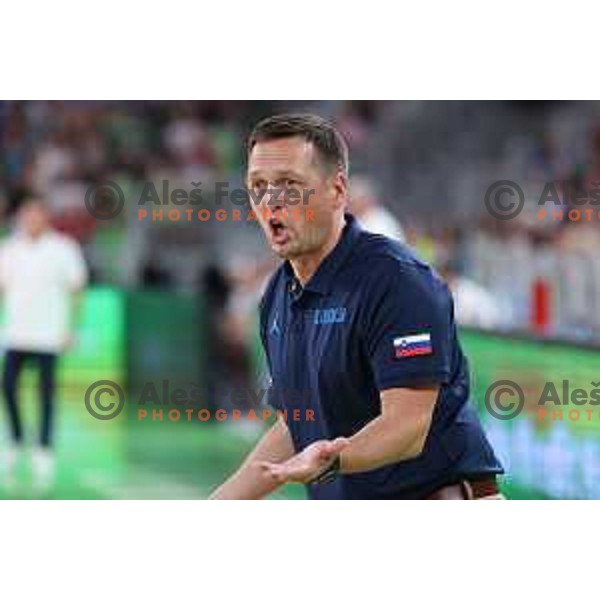 Head coach Aleksander Sekulic in action during Telemach friendly match in preparation for World Cup 2023 between Slovenia and Greece in Ljubljana on August 2, 2023. Foto: Filip Barbalic