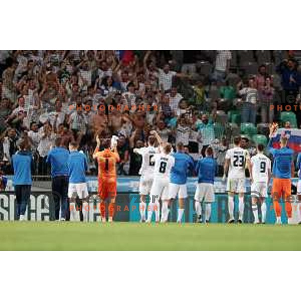 Jan Oblak and players of Slovenia salute to Slovenian fans after UEFA European Championships 2024 Qualifying round football match between Slovenia and Northern Ireland at Stozice Stadium, Ljubljana, Slovenia on September 7, 2023